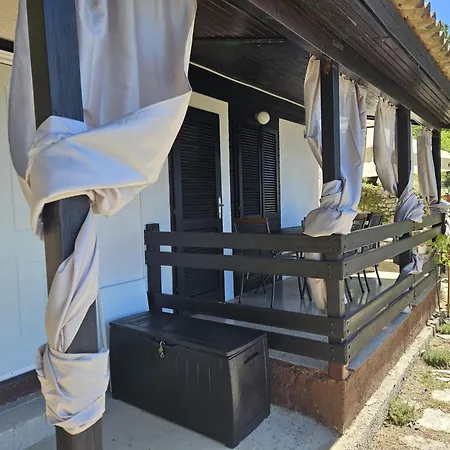 Feriehus Mala Kuca Divna