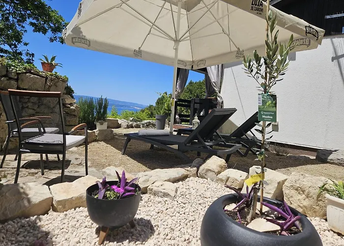 Mala Kuca Divna Hébergement de vacances *